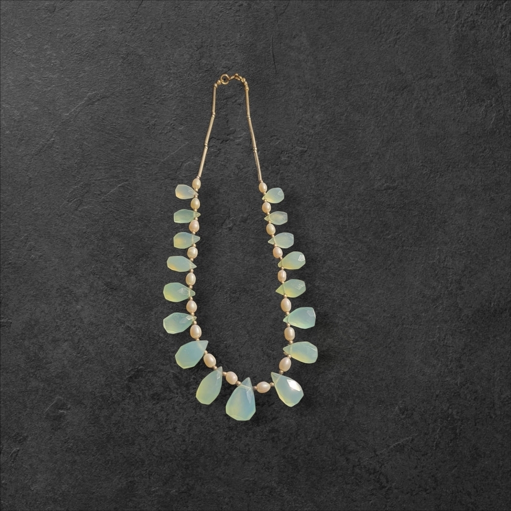 Elegant Opalescent Necklace